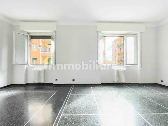 Appartamento in affitto a Oregina, Genova