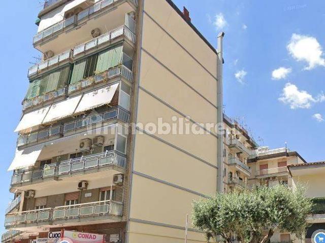 Appartamento in affitto a Arzano, Campania