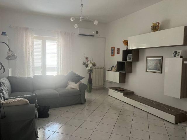 Appartamento in affitto a Bellizzi, Campania