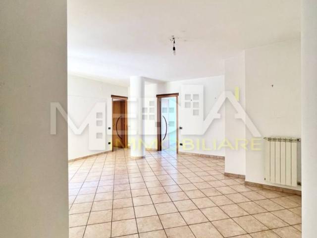Appartamento in affitto a Carrara, Toscana