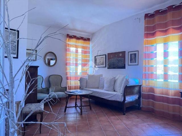 Appartamento in affitto a Caprarola, Viterbo