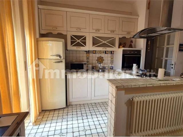 Appartamento in affitto a Bradia, Sarzana