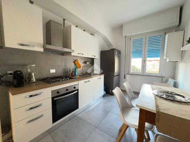 Appartamento in affitto a Sarzana, Liguria