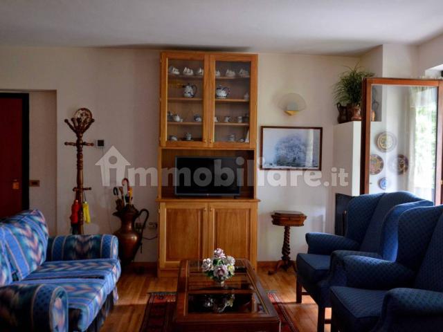 Appartamento in affitto a Rovere, Rocca di Mezzo