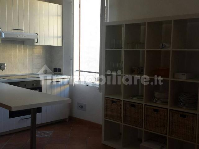Appartamento in affitto a San Pietro città, Re