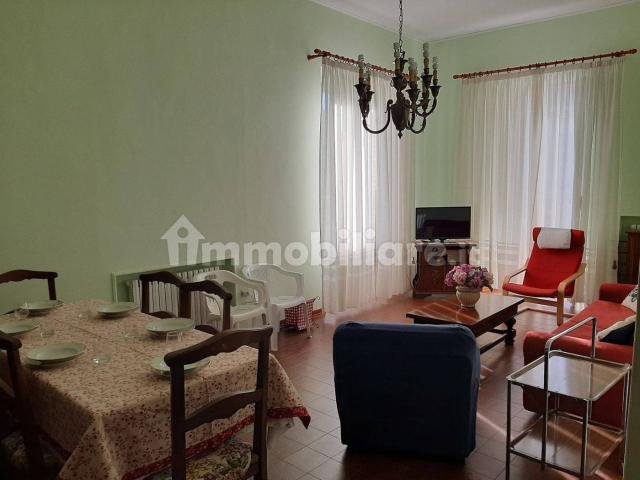 Appartamento in affitto a Biandronno, Lombardia