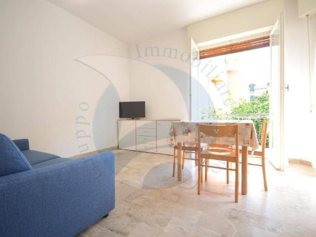 Appartamento in affitto a Centro Est, Serra Riccò