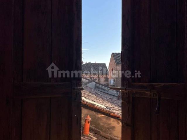 Appartamento in affitto a Centro cittadino, Ferrara