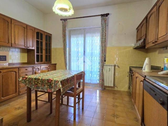 Appartamento in affitto a Ponente, Serra Riccò