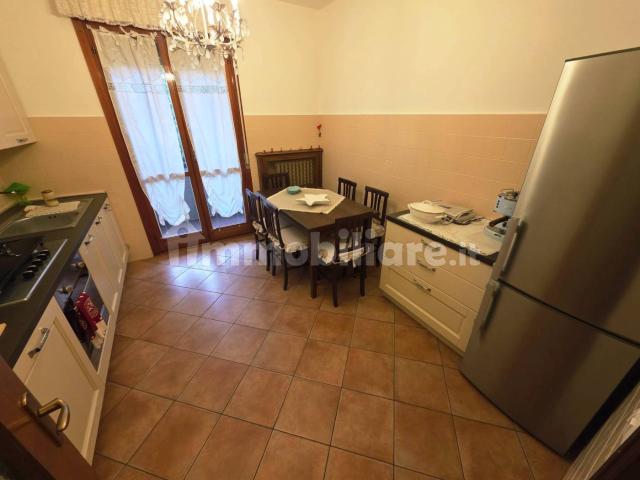 Appartamento in affitto a Crocetta, Parma