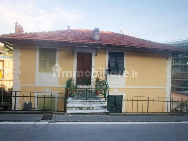 Appartamento in affitto a Polanesi, Recco