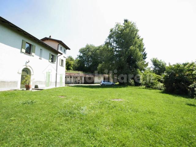 Appartamento in affitto a Bizzozero, Varese