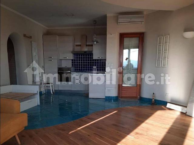 Appartamento in affitto a Pozzuoli, Campania