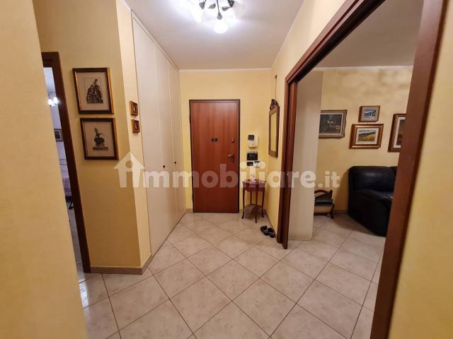 Appartamento in affitto a Oltresempione, Legnano