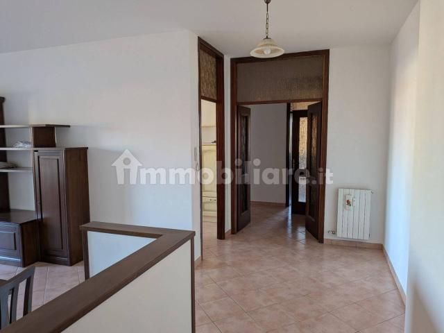 Appartamento in affitto a Lucernate, Rho