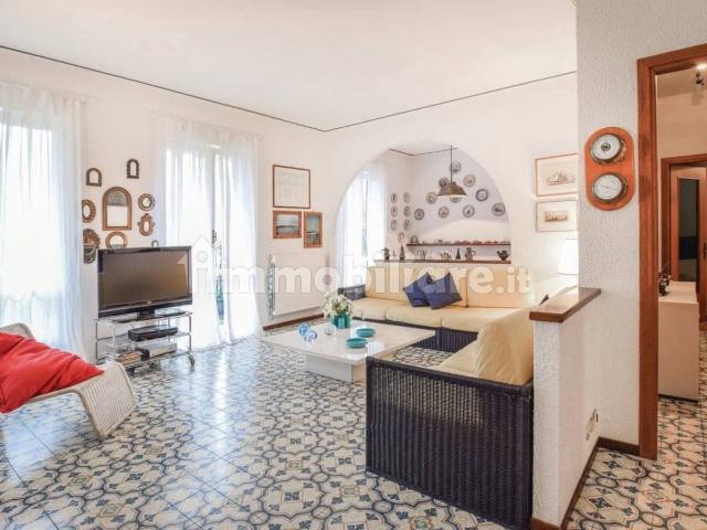 Appartamento in affitto a San Michele di Pagana, Rapallo