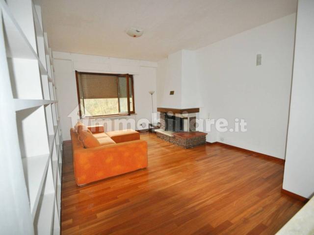 Appartamento in affitto a Vezzano Ligure, Liguria