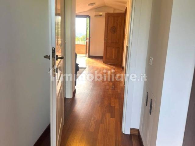 Appartamento in affitto a Pila, Cenerente
