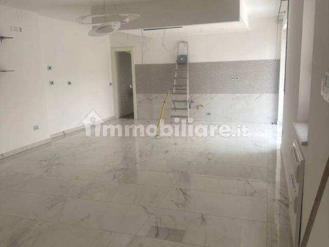 Appartamento in affitto a Vitulazio, Campania