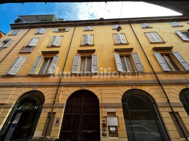 Appartamento in affitto a Centro Storico, Modena
