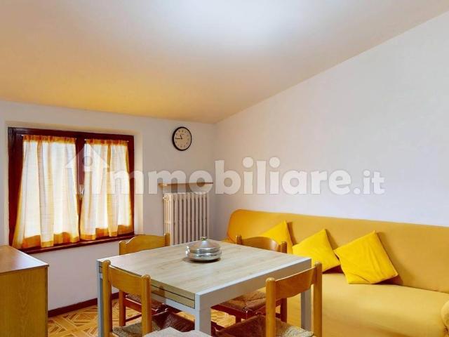 Appartamento in affitto a Santa Lucia, Cenerente