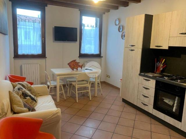 Appartamento in affitto a Medio Levante, Serra Riccò