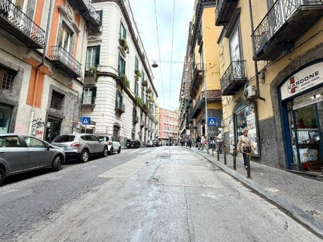 Appartamento in affitto a Municipalità 2, Campania