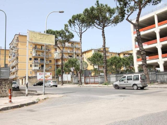 Appartamento in affitto a Arzano, Campania