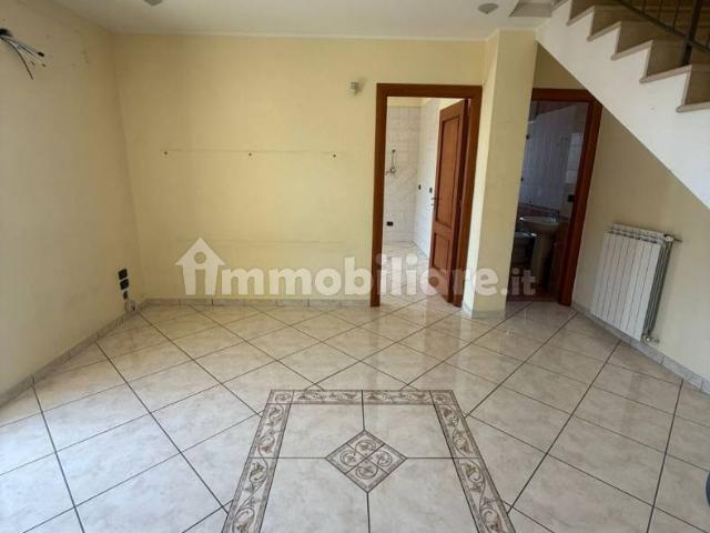 Appartamento in affitto a Acerra, Campania