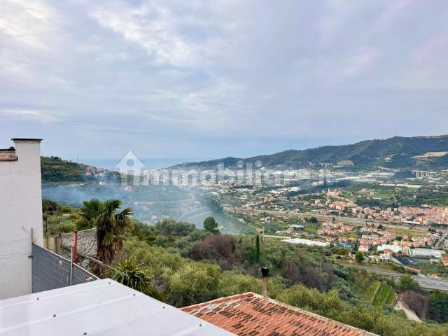 Appartamento in affitto a Castellaro, Liguria