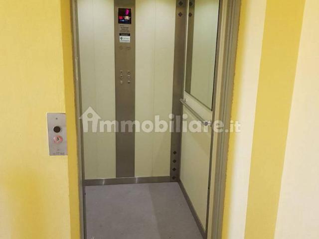 Appartamento in affitto a Santa Croce, Re