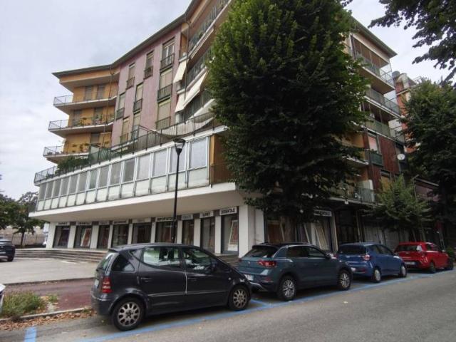 Appartamento in affitto a Ponte di Pietra, Pavia