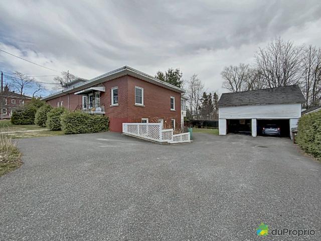 House for sale in Magog