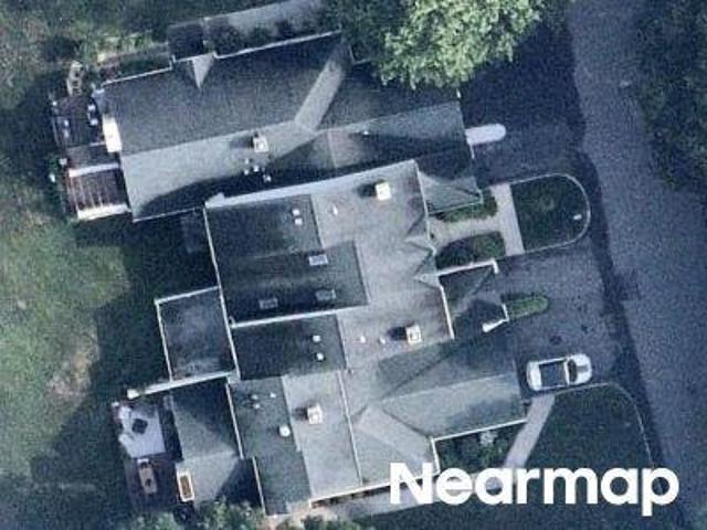 House for sale in Silver Ponds, Town of Brookhaven