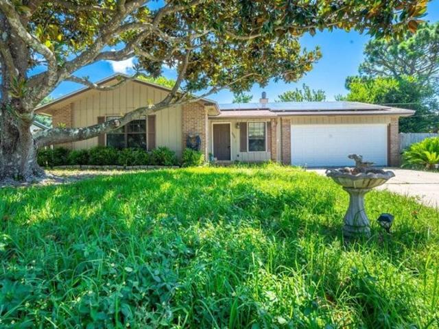 House for sale in Mary Esther