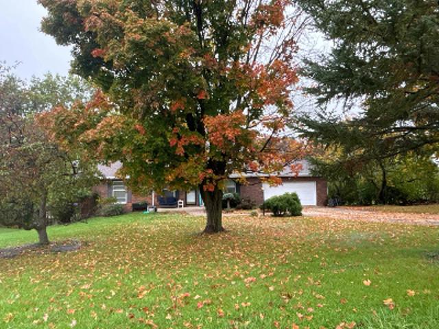 House for sale in Dubuque, Dubuque County