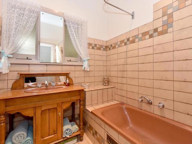 House for sale in Horseshoe Creek, South Australia