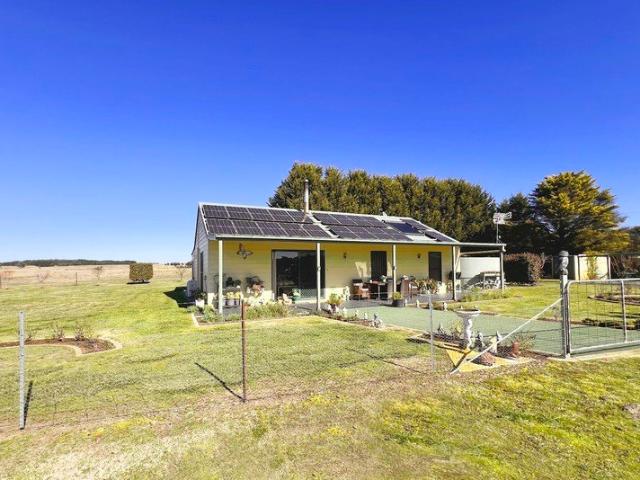 Cottage for sale in Windellama, New South Wales