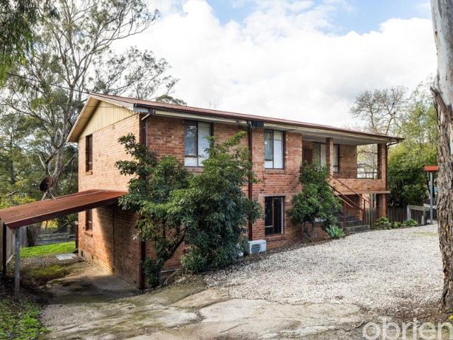 Apartment for rent in Research, Melbourne