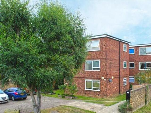 House for sale in Kings Hill, Colliers End