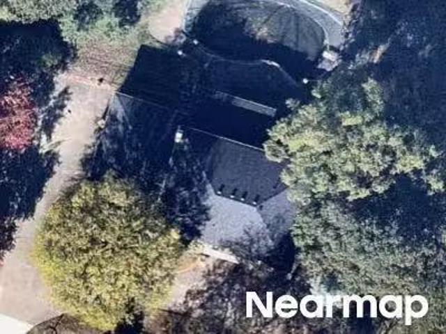 House for sale in Farmington