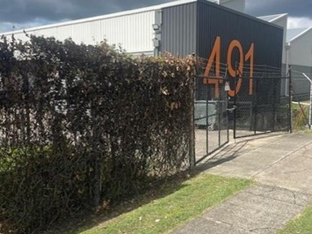 Warehouse for rent in Toombul, Queensland