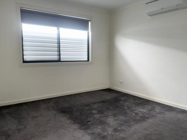 Townhouse for rent in Camerons Creek, Victoria