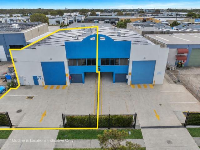 Warehouse for rent in Kings Creek, Queensland