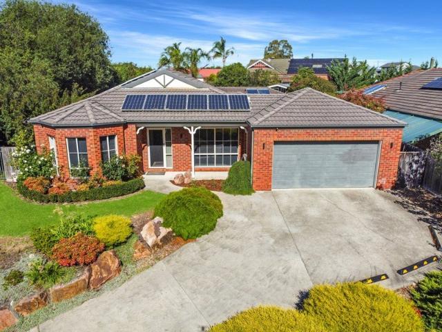 House for sale in Eastwood, Victoria