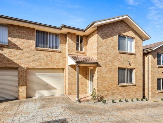 Townhouse for sale in Wollongong West, New South Wales
