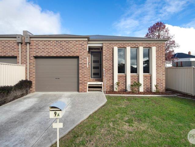 Apartment for sale in Beaufort, Victoria