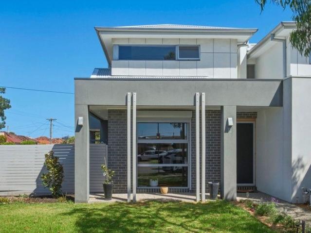 Townhouse for sale in Camerons Creek, Victoria