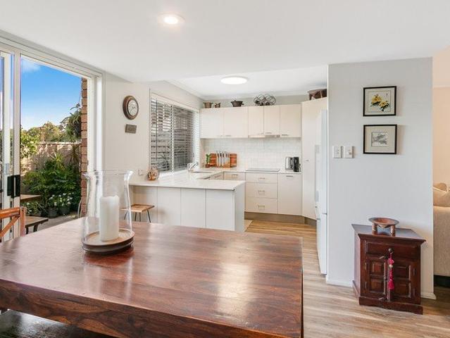 Townhouse for sale in Banora Point, New South Wales