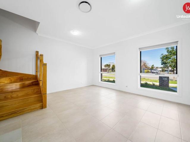 House for rent in Middleton Grange, Sydney